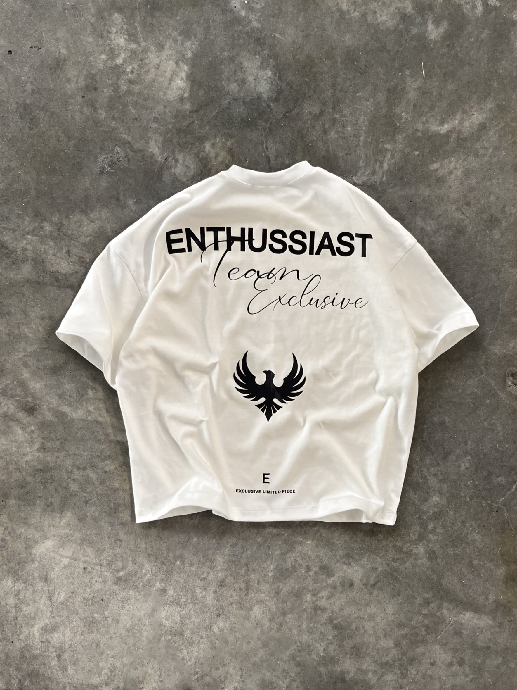 MYTHICAL VINTAGE WHITE T-SHIRT.