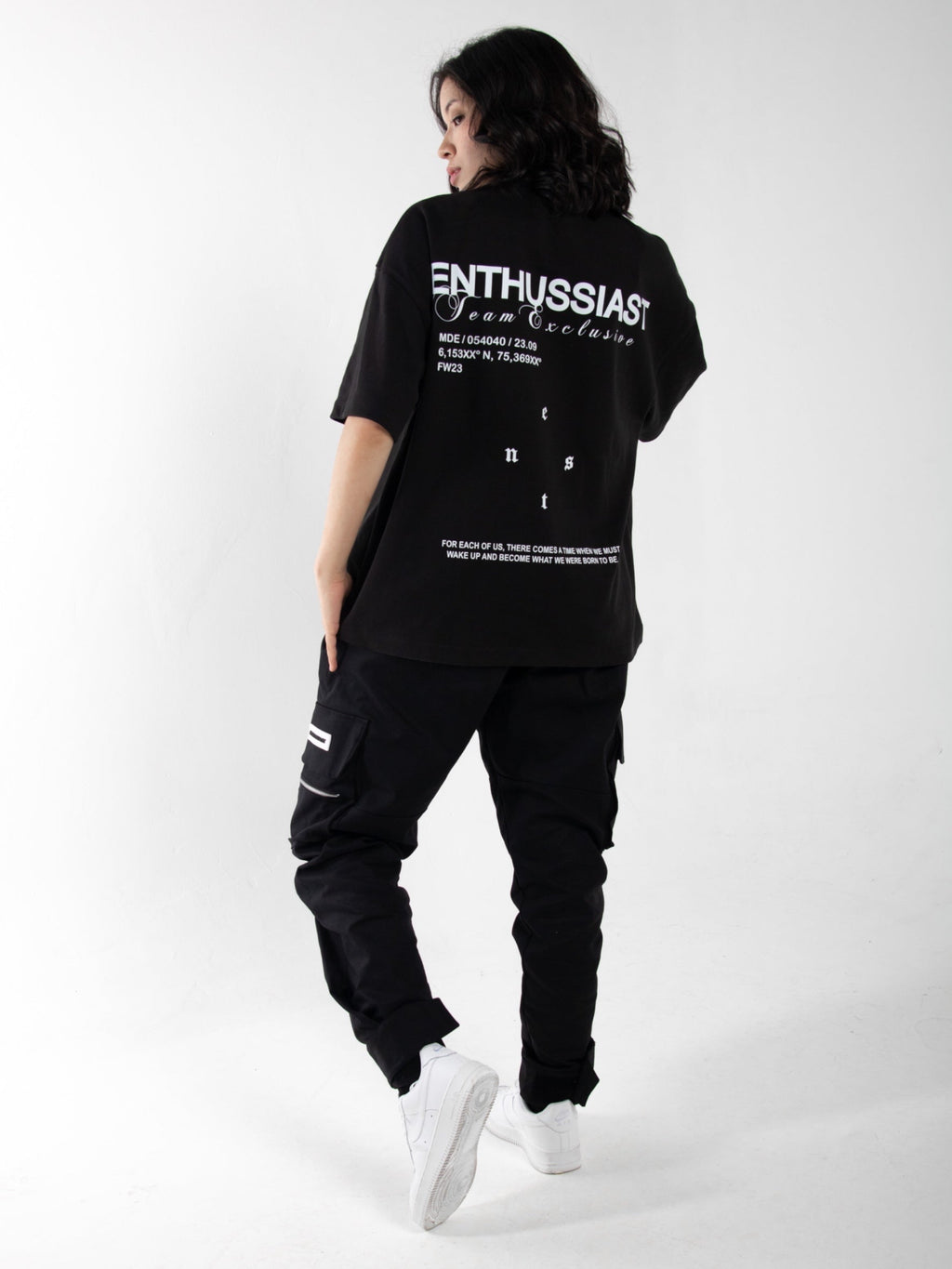 ENTHUSSIAST BLACK T-SHIRT