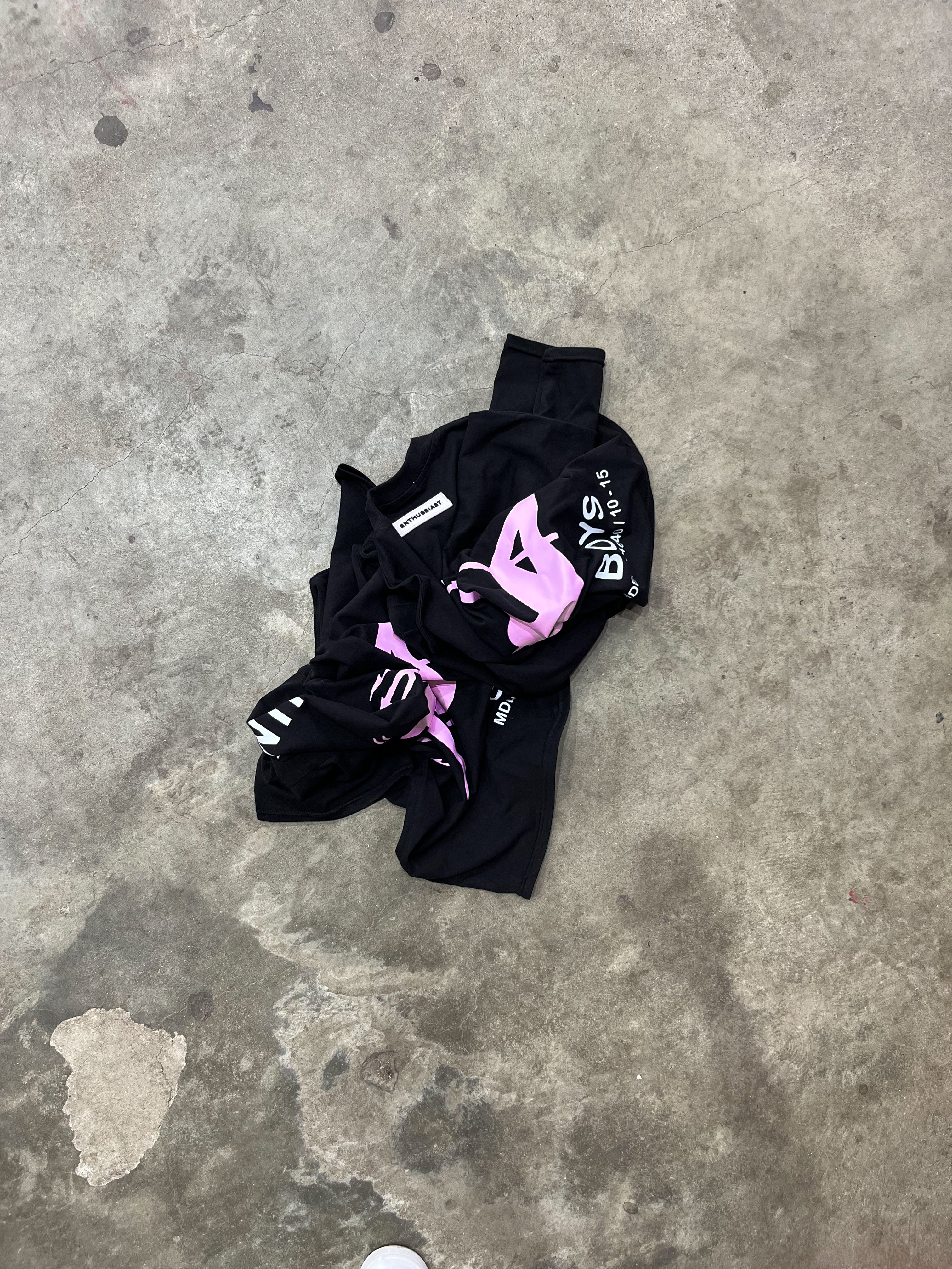 ENTHUSSIAST SHE/DEVIL BLACK T-SHIRT