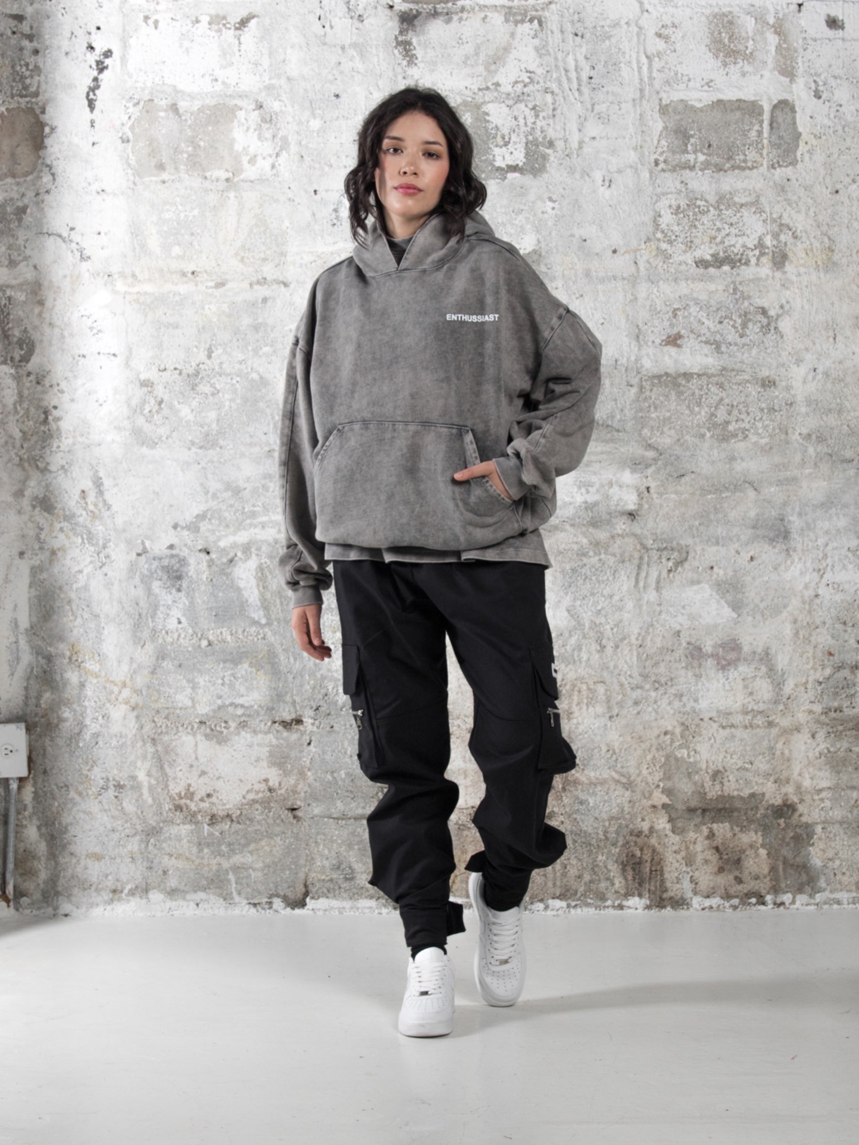 ENTHUSSIAST VINTAGE GREY HOODIE.