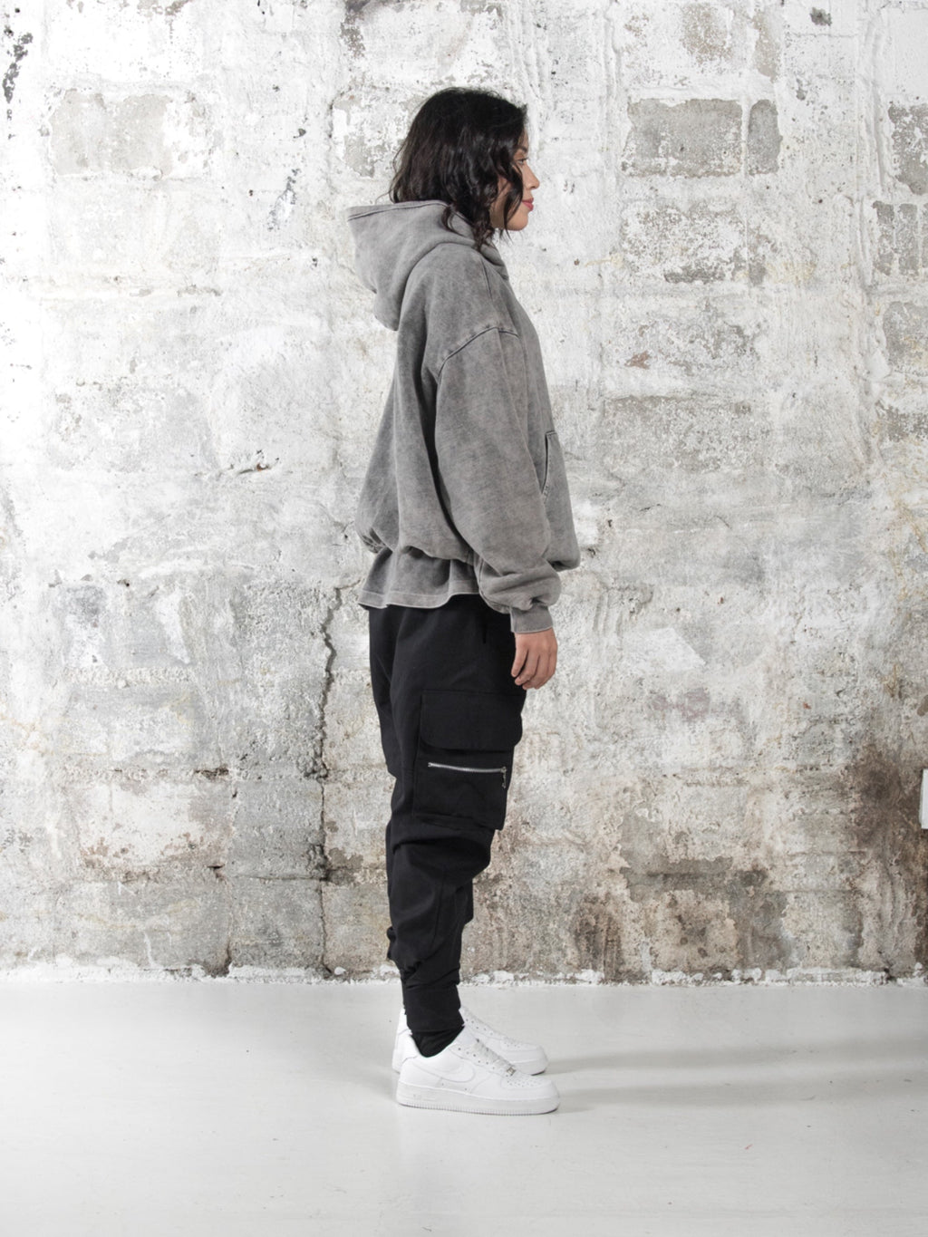 ENTHUSSIAST VINTAGE GREY HOODIE.