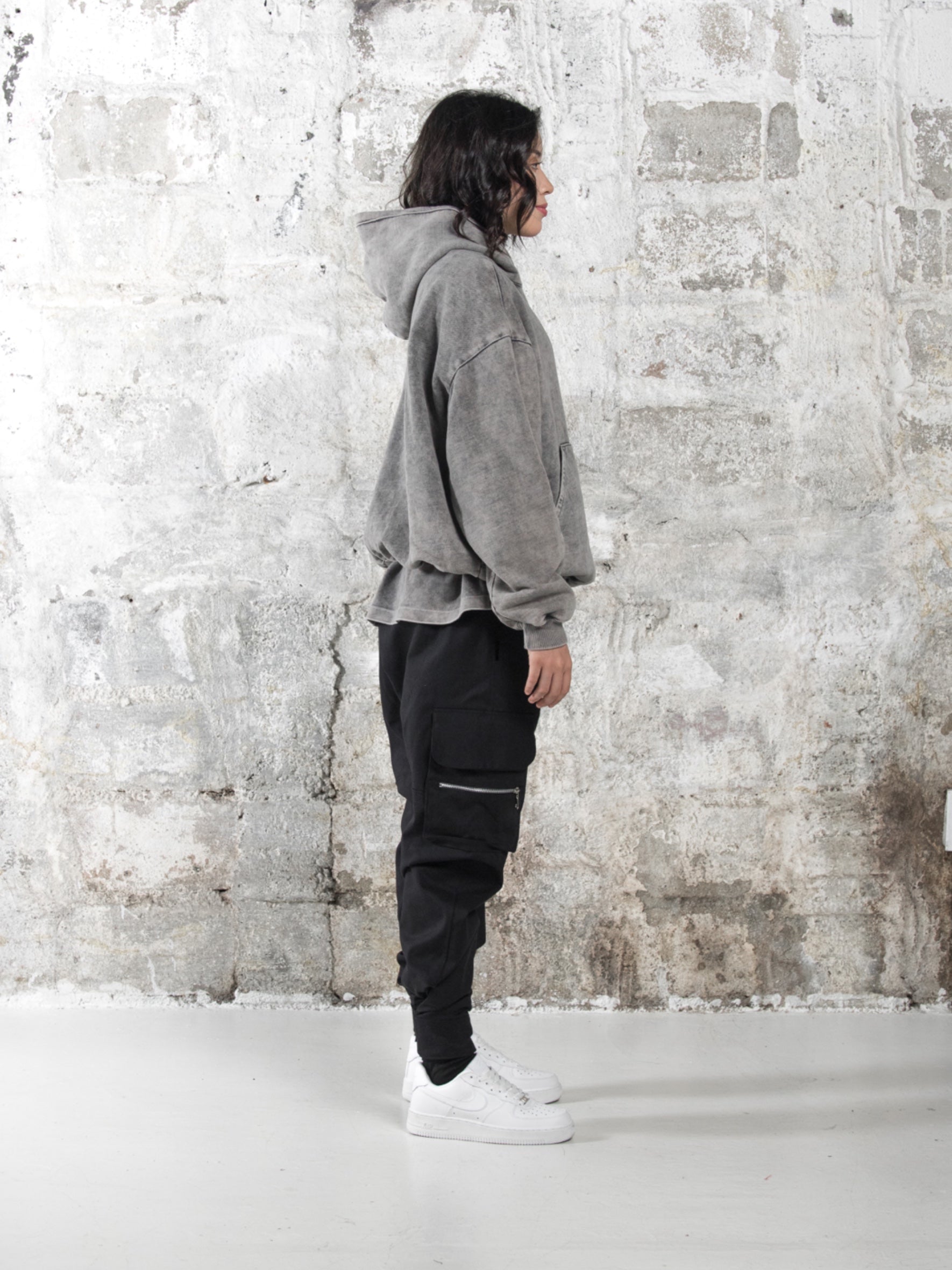 ENTHUSSIAST VINTAGE GREY HOODIE.