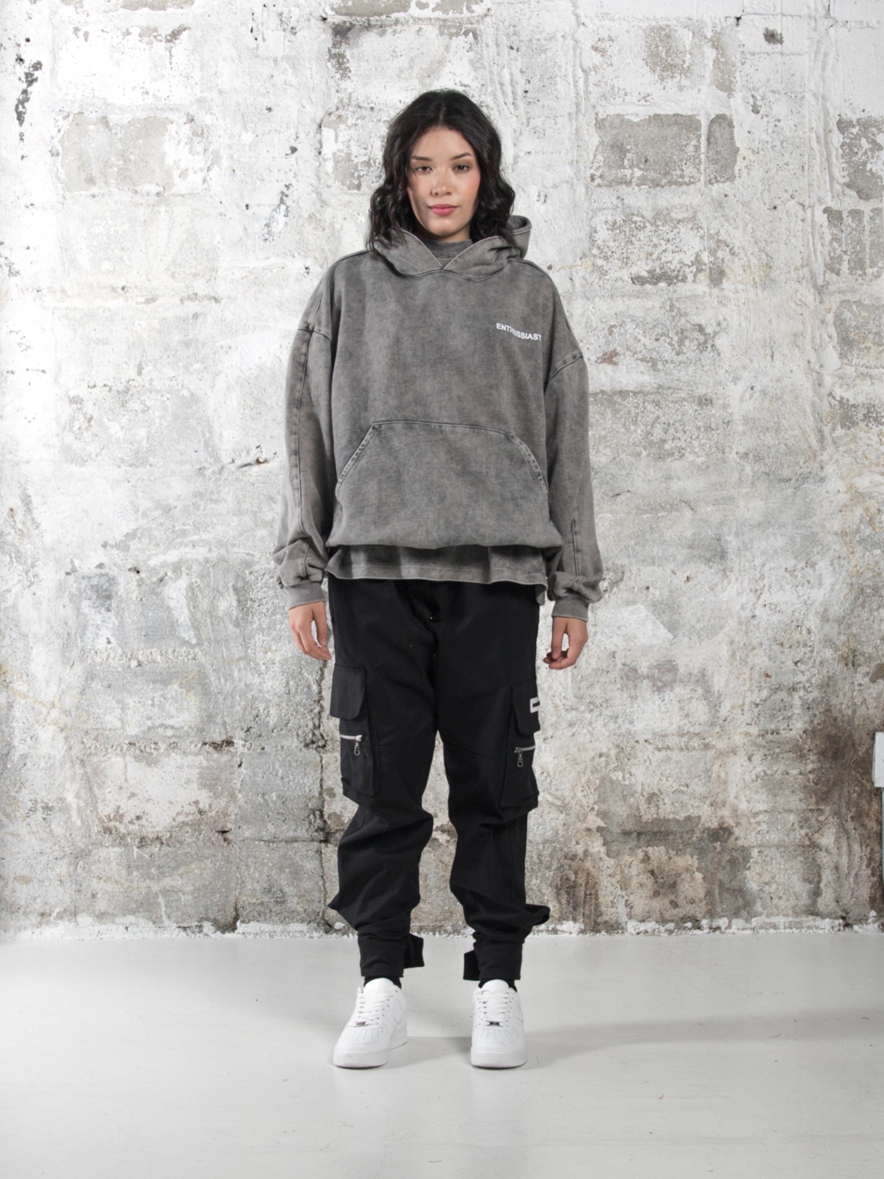 ENTHUSSIAST VINTAGE GREY HOODIE.